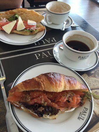 Paul Bakery & Restaurant